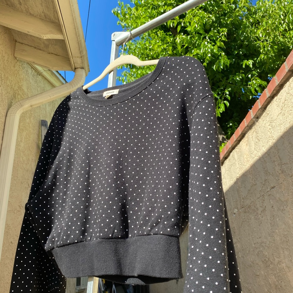 Garage sweatshirt crop top